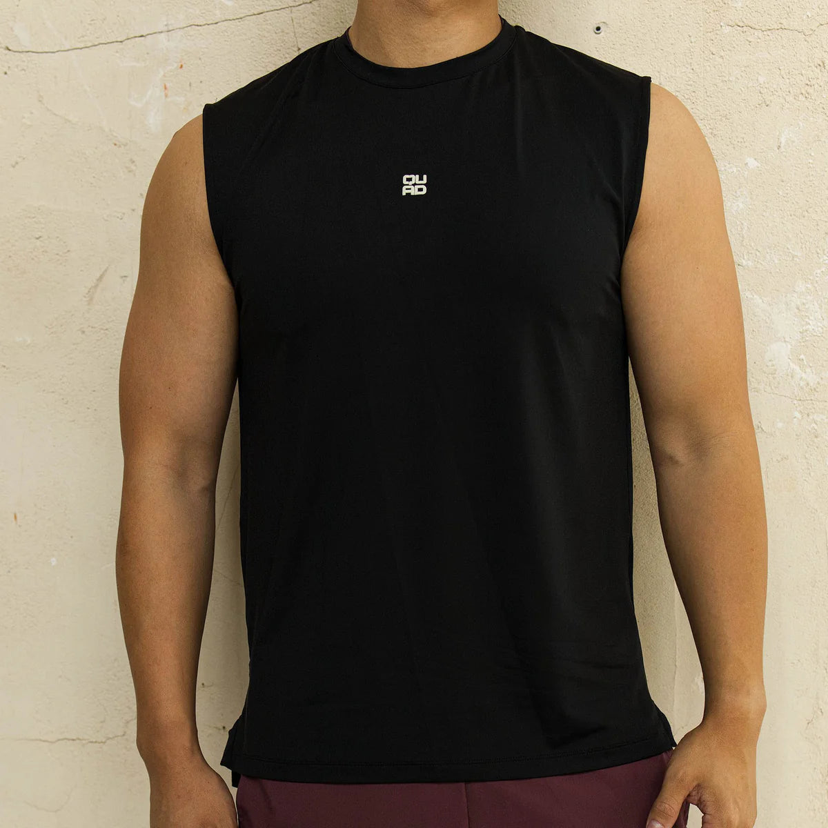 Sleeveless T-shirt